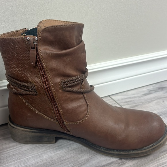 Brown Taxi ankle boots - Picture 4 of 7